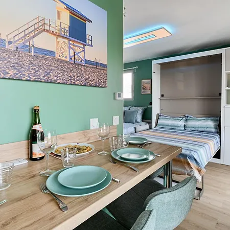 Nolemma - Vue Marina, Proche Et Parking Daire